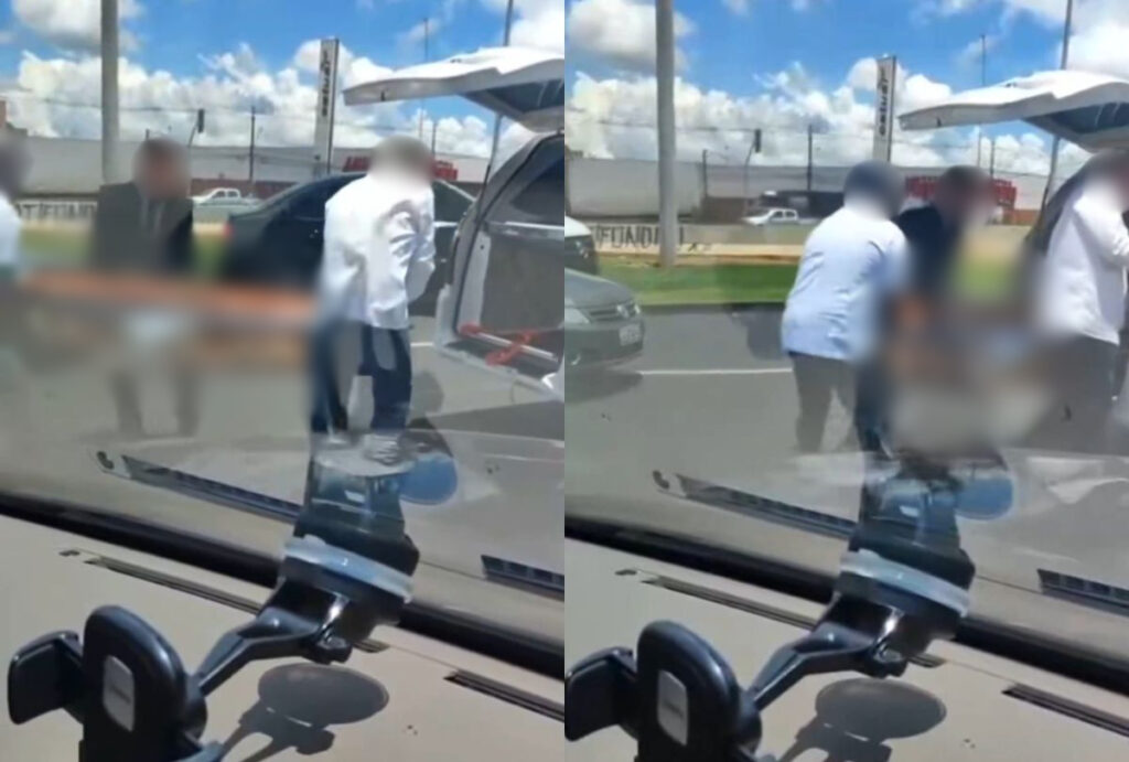 Caixão com corpo cai de carro funerário em avenida movimentada