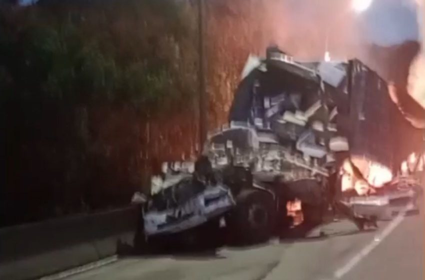 Acidente entre duas carretas e van deixa 12 feridos e interdita BR-376 