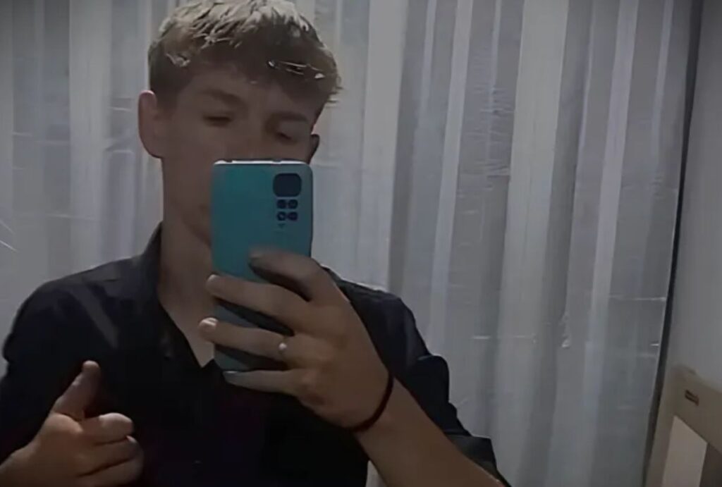 Jovem morre em acidente entre moto e carro na BR-373