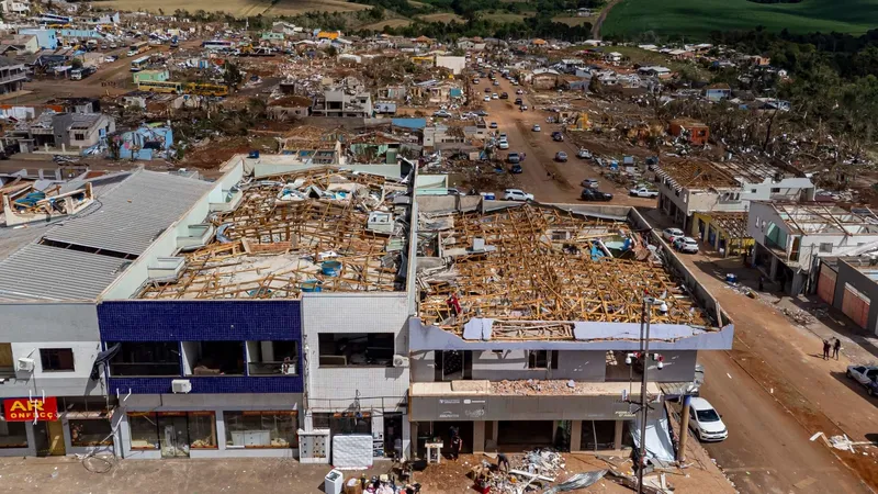 Paraná confirma sétima morte relacionada ao tornado que atingiu Rio Bonito do Iguaçu
