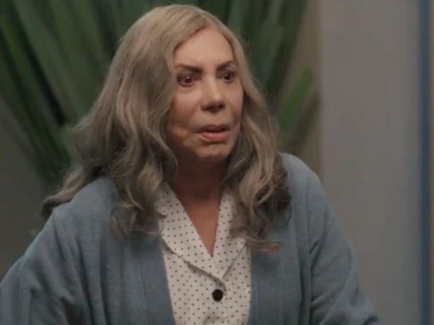 Atriz veterana é afastada de gravações de novela para realizar tratamento