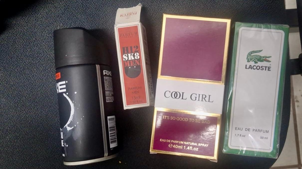 Mulher é presa pela PM após cometer furtos em farmácias de Piraí do Sul.