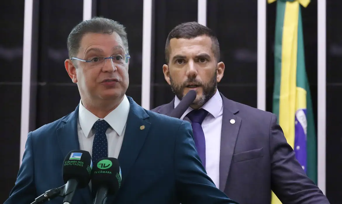 Deputados do PL são mira da Polícia Federal em operação que apura desvio de cotas parlamentares