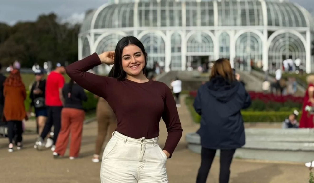 Estudante de 23 anos morre em acidente entre moto e caminhonete