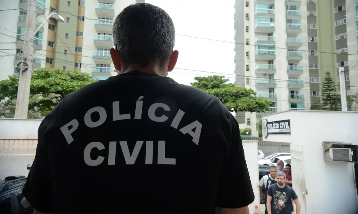 Polícia Civil apreende R$ 1,7 milhão do Comando Vermelho