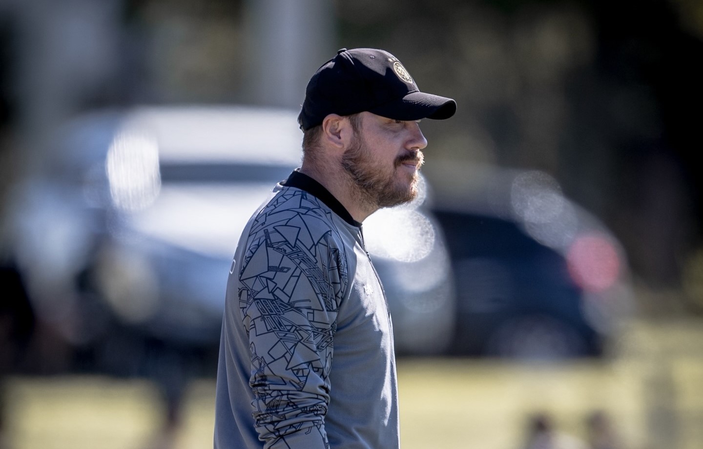 Thiago Schumacher assume interinamente o comando do Operário após saída de Alex de Souza