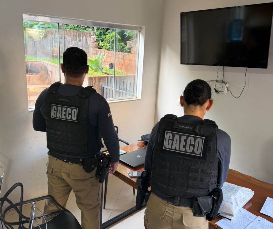 Gaeco investiga servidor público de Secretaria de Saúde de cidade do PR que contratou empresa em que era sócio 