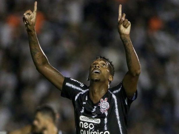 Ex-Jogador do Corinthians, Jô, tem 5º mandado de prisão decretado por atrasar pensão