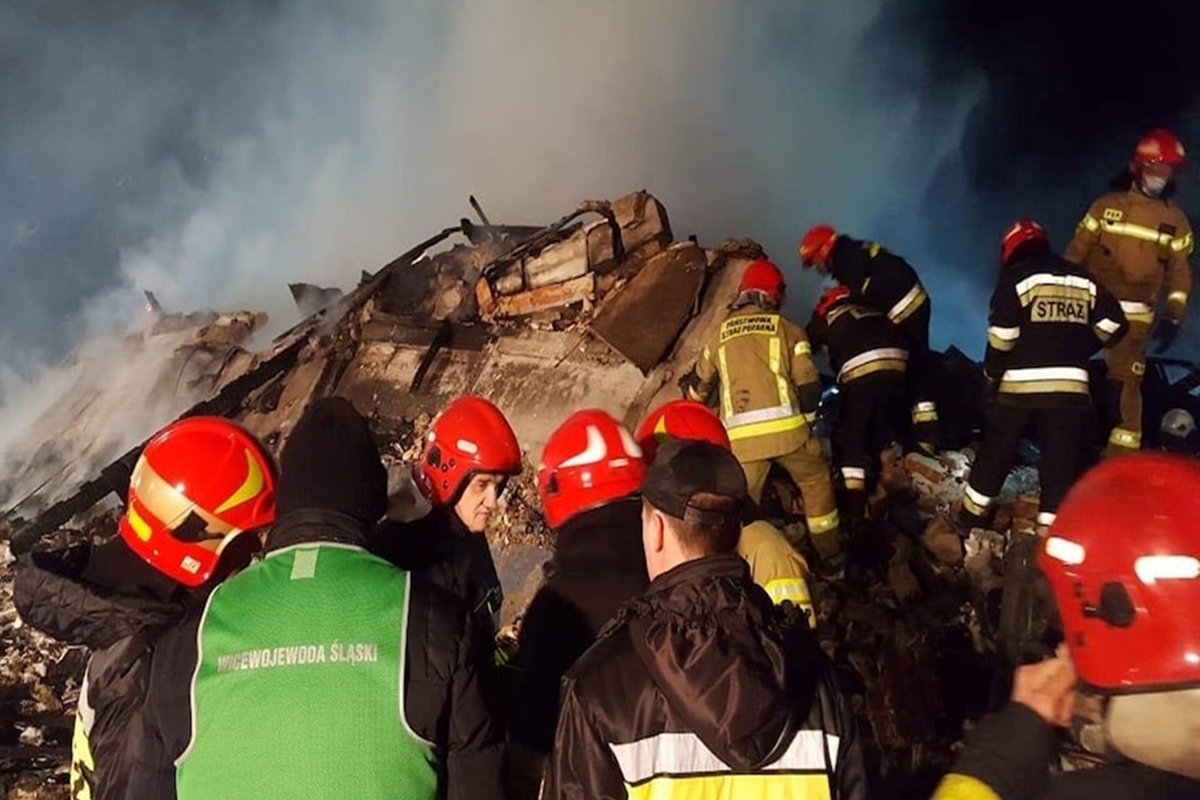 Explosão em resort de luxo na Suíça causa tragédia com 40 mortos e cerca de 100 feridos durante festa de Réveillon