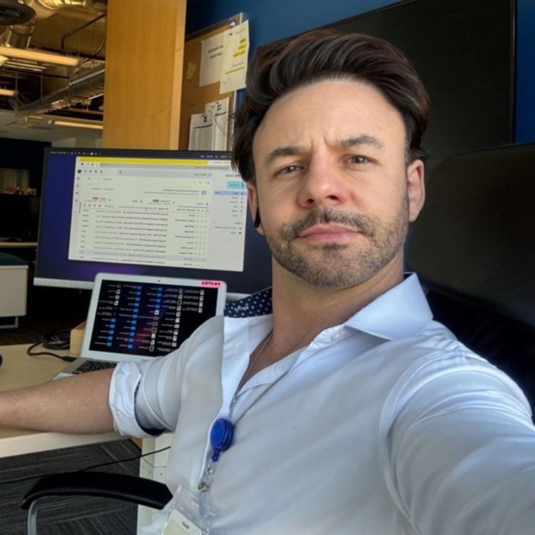 Ponta-grossense residente na Califórnia lidera indicações no “Oscar da Voz”