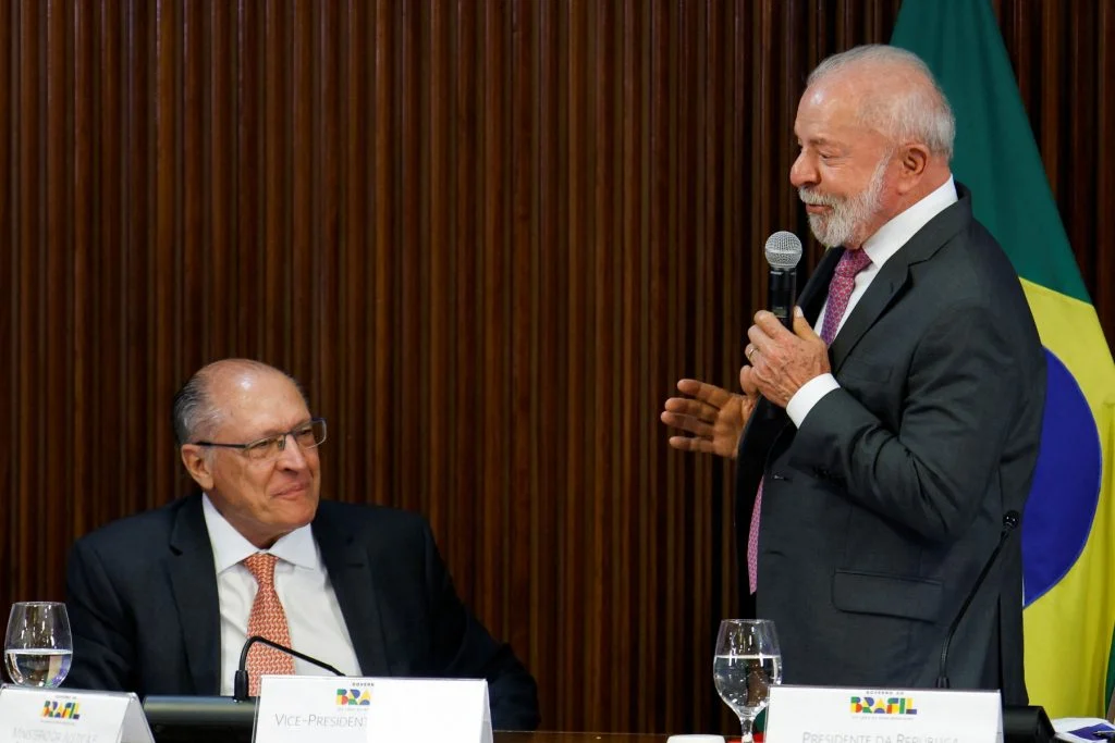 Lula confirma Alckmin como vice em chapa para reeleição