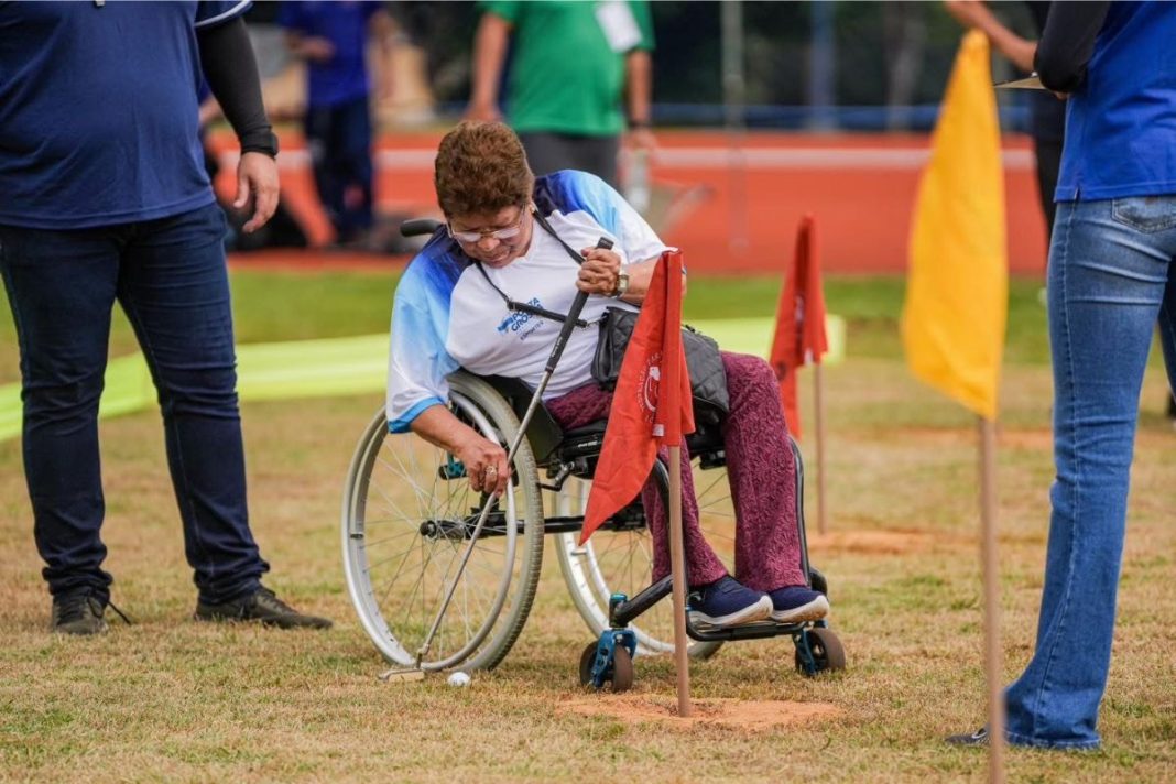 Atletas de Ponta Grossa embarcam para competição estadual em Foz