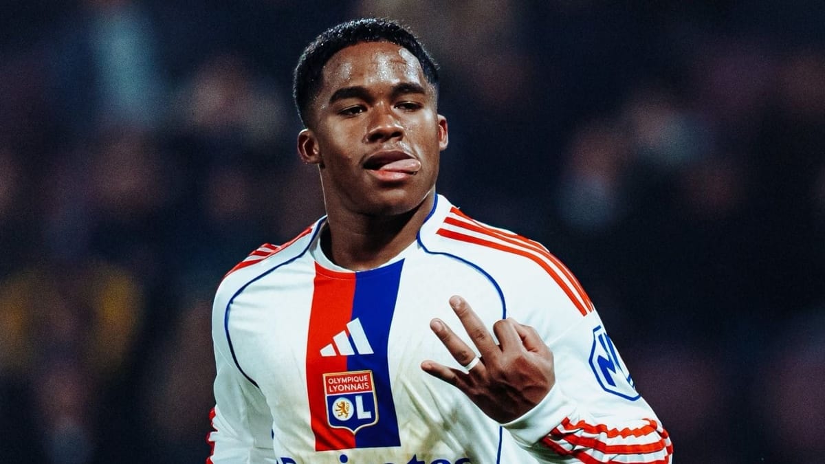 Endrick anuncia que será pai: jogador e Gabriely Miranda esperam primeiro filho