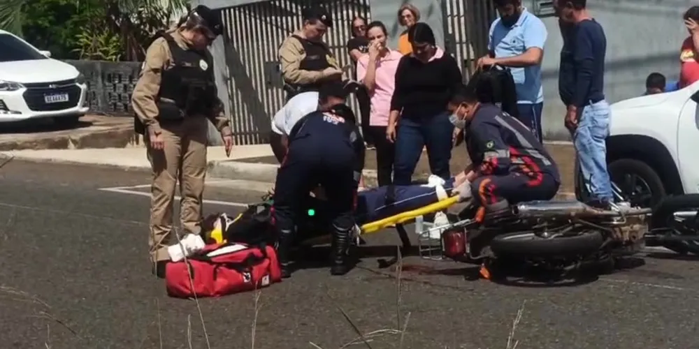Motociclista fica ferido após colisão com carro na Vila Estrela