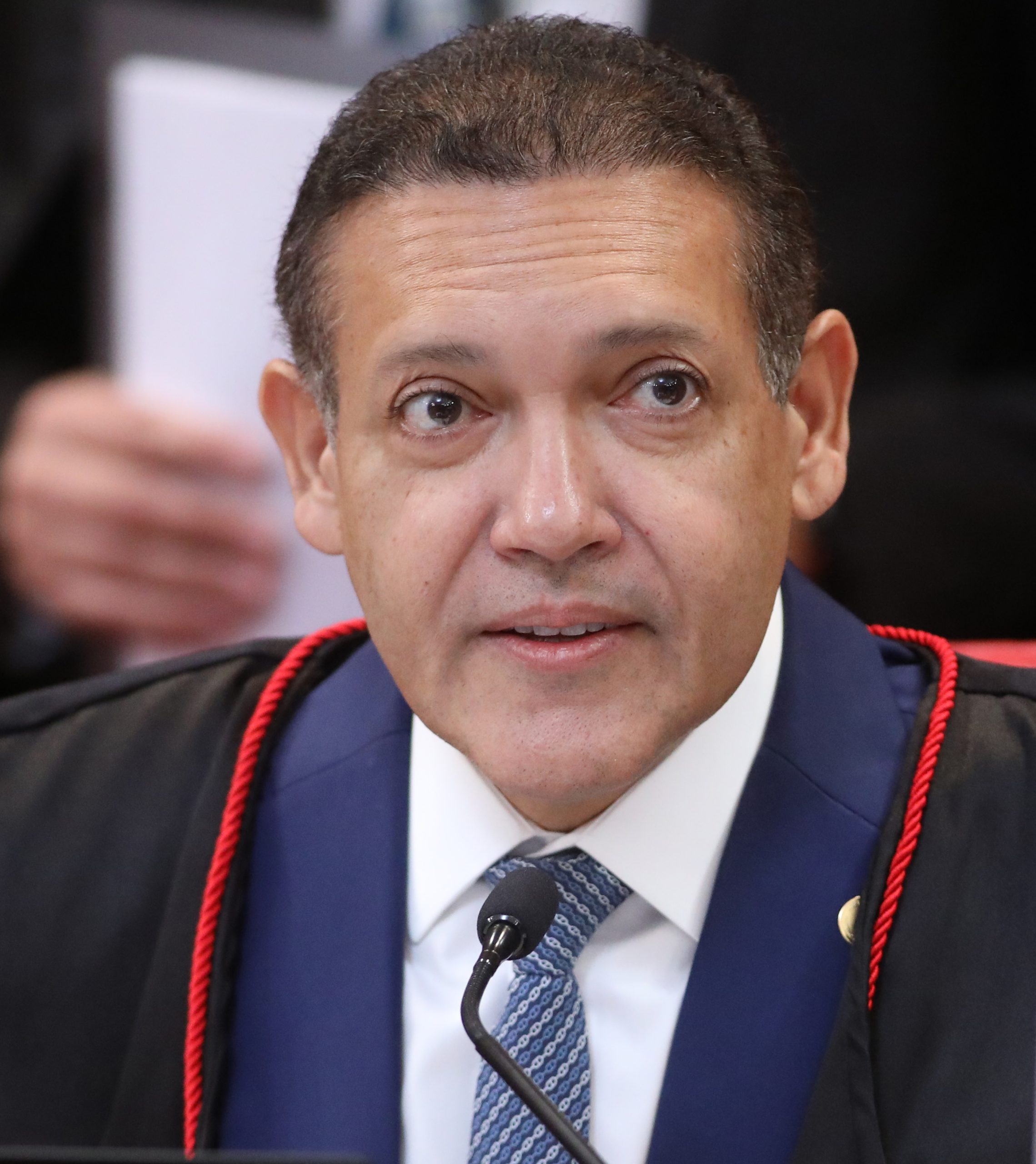 Governo cobra firmeza de Nunes Marques contra fake news