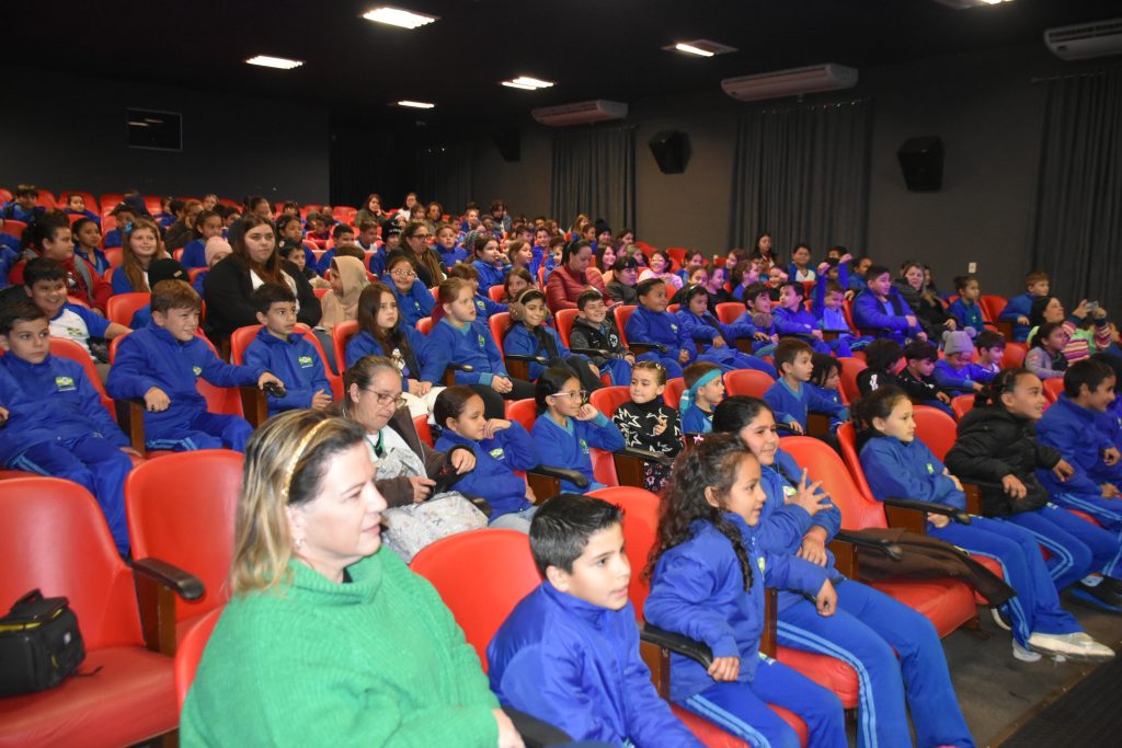 Espetáculo teatral gratuito chega para crianças em Jaguariaíva
