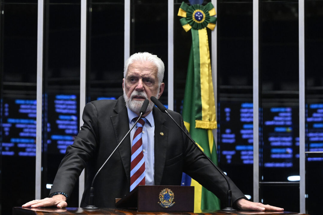 PF aponta supostas vantagens recebidas por Jaques Wagner em investigação sobre Banco Master