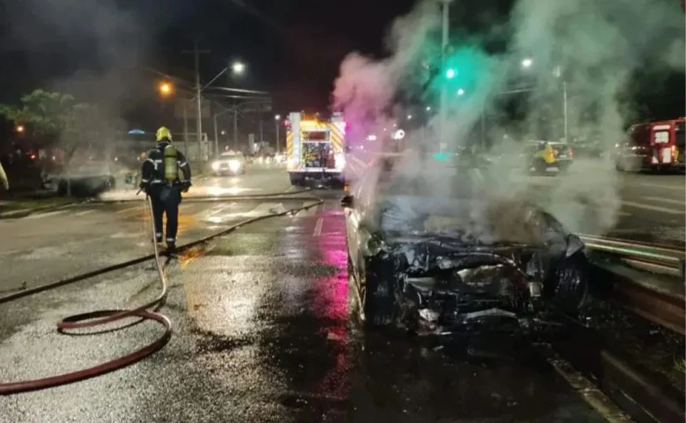 Motorista que dirigia BMW a 181 km/h é condenado a quase 22 anos pela morte de advogado em Curitiba