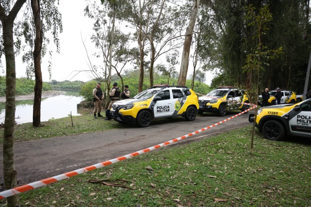 Ossada humana é encontrada em parque de São José dos Pinhais; polícia investiga identidade
