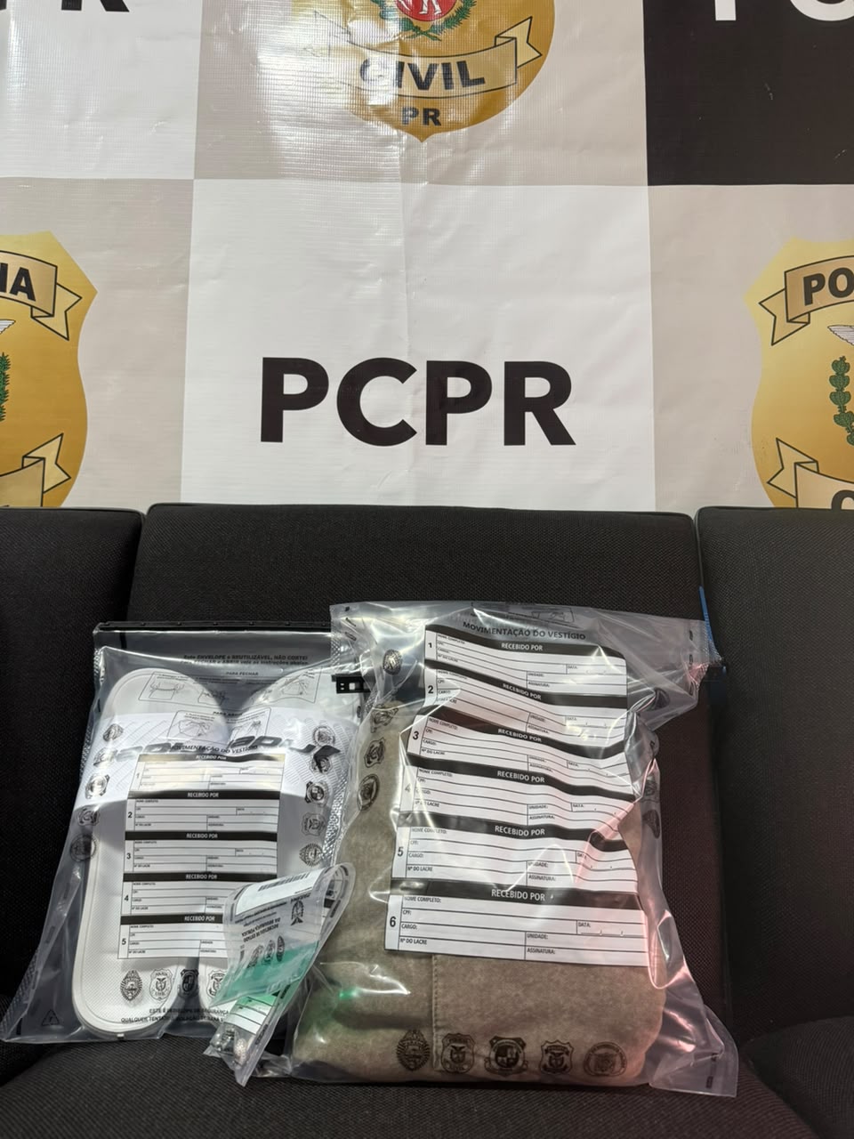 MÃE DESCOBRE FURTOS PRATICADOS PELO FILHO, RECUPERA OBJETOS E O LEVA À DELEGACIA DO ADOLESCENTE