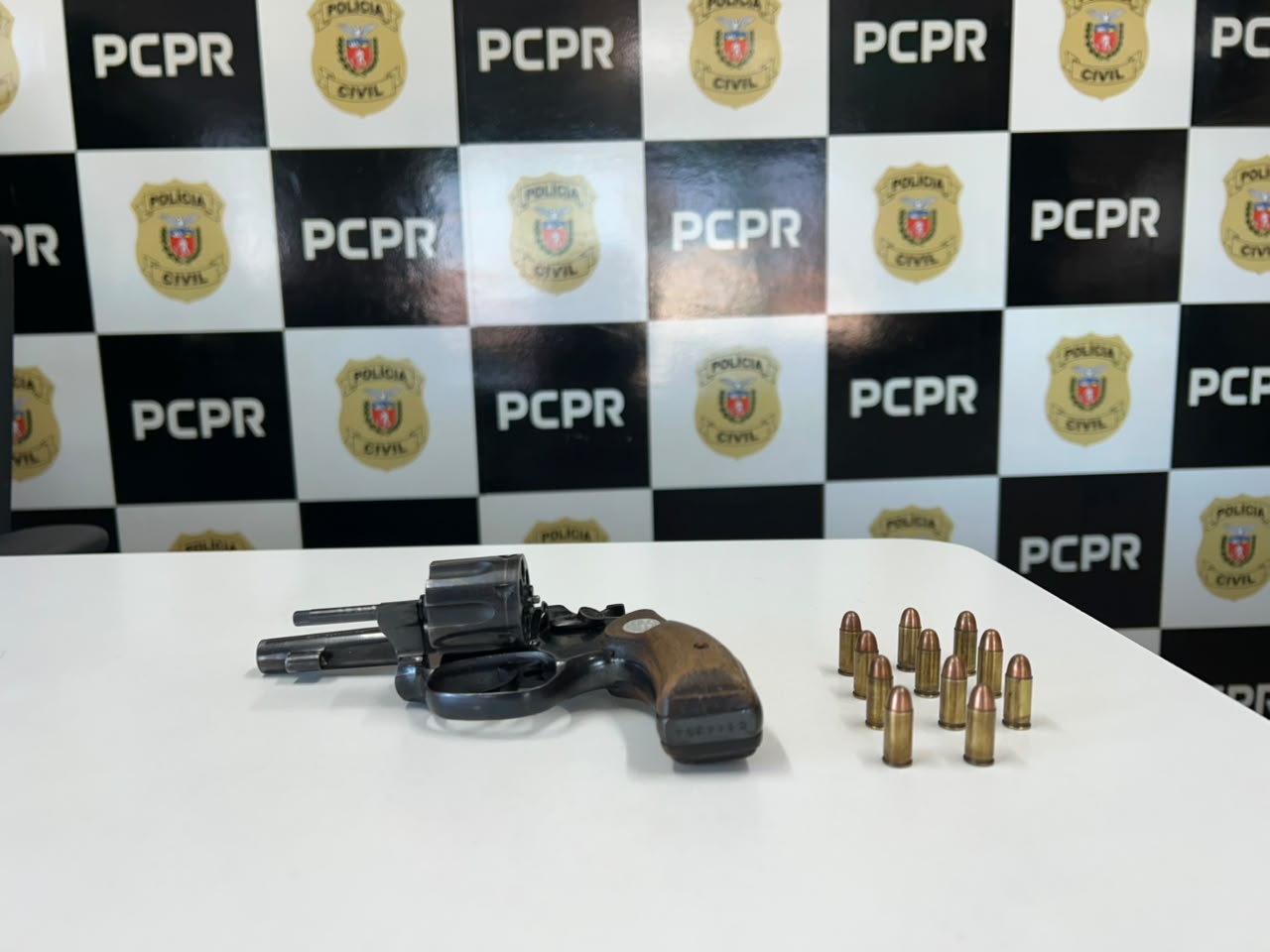 PCPR apreende arma durante investigação de crimes sexuais contra adolescente em Ponta Grossa