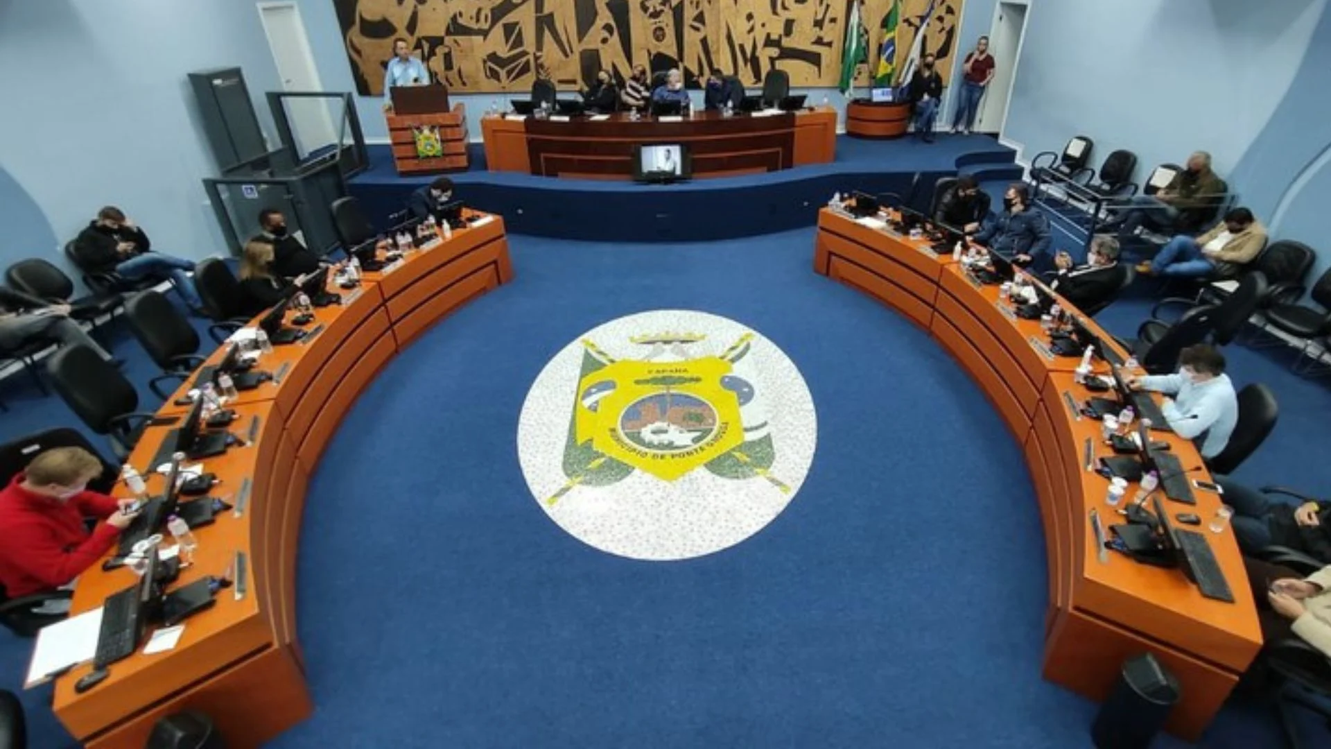 Câmara de Ponta Grossa vota moção que pede antecipação da primeira parcela do 13º dos servidores