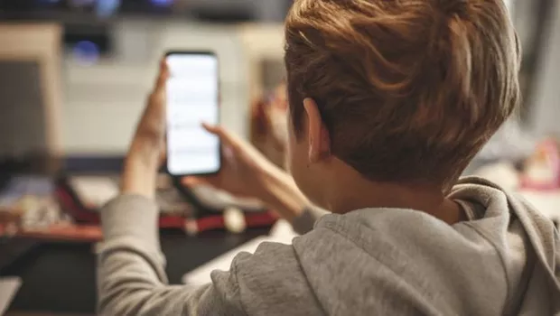 Inteligência artificial pode auxiliar nos estudos sem substituir criatividade e pensamento crítico