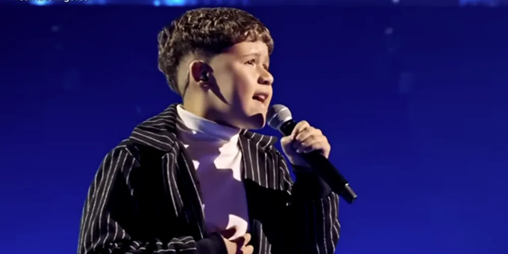 Ponta-grossense de 11 anos emociona jurados em reality musical da Record e garante vaga na repescagem