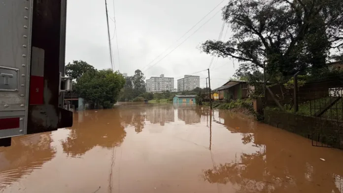 Chuvas no Rio Grande do Sul deixam sete cidades em estado de emergência e afetam mais de 140 municípios