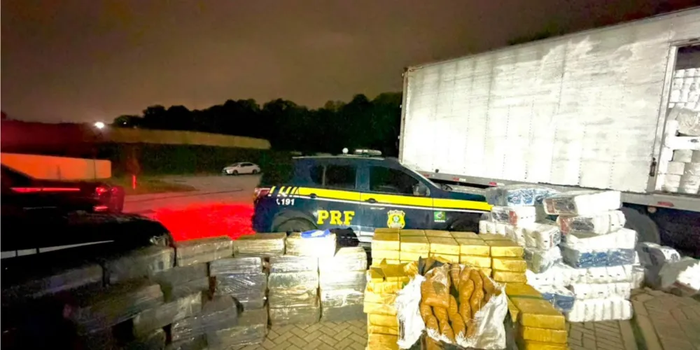 PRF apreende mais de duas toneladas de maconha escondidas em carga de papel no Paraná