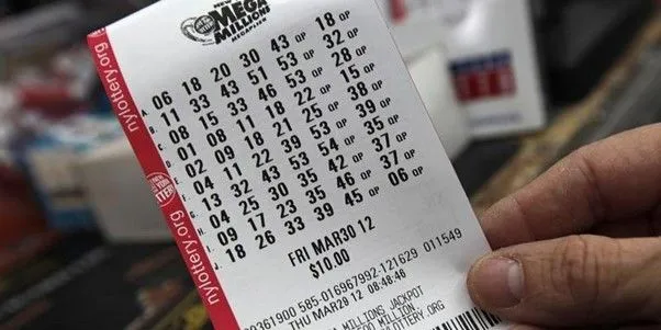 Mega Millions pode pagar prêmio de R$ 3 bilhões em sorteio desta terça-feira (21)