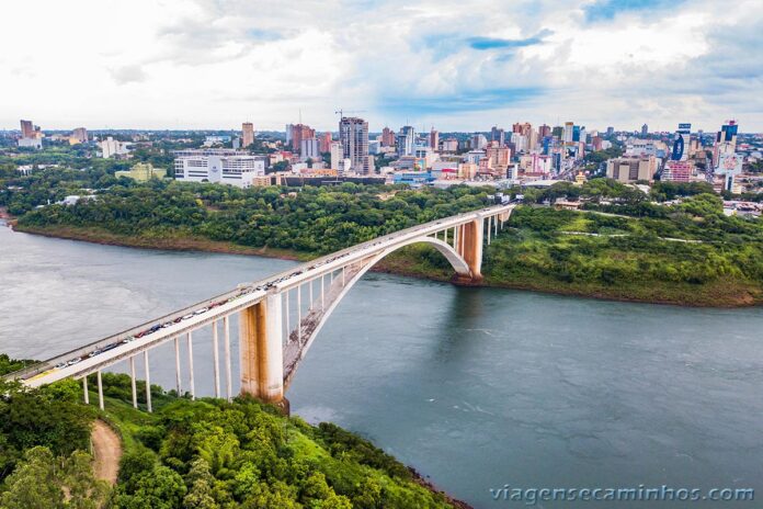 Paranense é sequestrado após encontro no Grindr na fronteira com Paraguai e perde R$ 100 mil