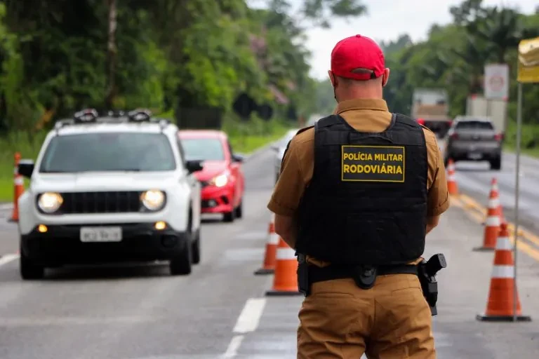 PRF prende homem por estelionato e recupera R$ 50 mil em mercadorias na BR-376