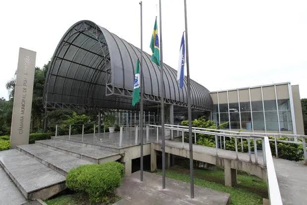 Reformas ampliam acessibilidade e tornam Câmara de Ponta Grossa mais inclusiva
