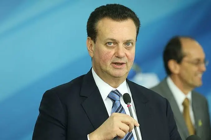 Kassab afirma que Centrão está com Lula e diz que chance de Flávio Bolsonaro é “zero”