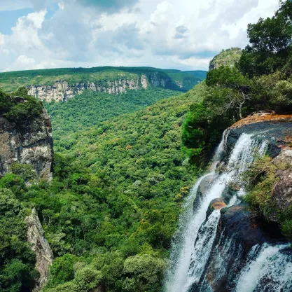 Jovem é encontrado morto em cachoeira de Jaguariaíva, nos Campos Gerais