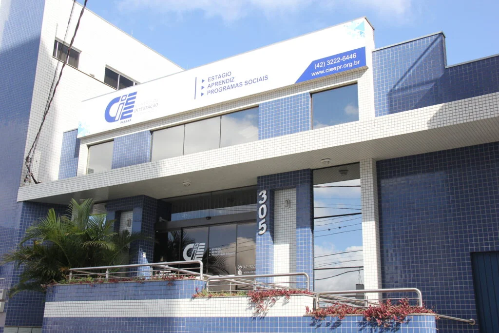 CIEE/PR abre vagas de estágio para estudantes do ensino médio e superior em Ponta Grossa