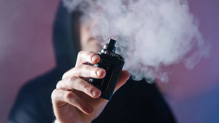 Câmara de Ponta Grossa aprova criação da Semana Municipal de Combate ao Uso do Cigarro Eletrônico