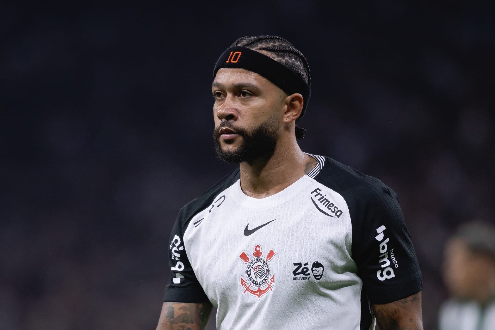 Corinthians decide não renovar contrato de Memphis Depay