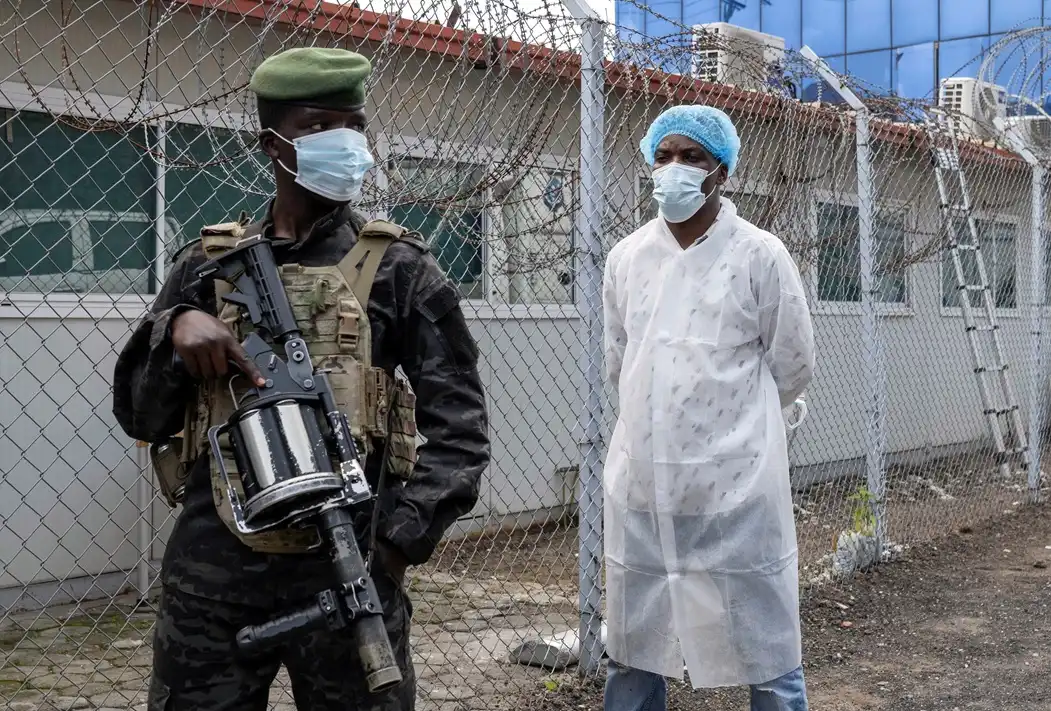 OMS alerta para avanço do ebola na África e pede cooperação entre países