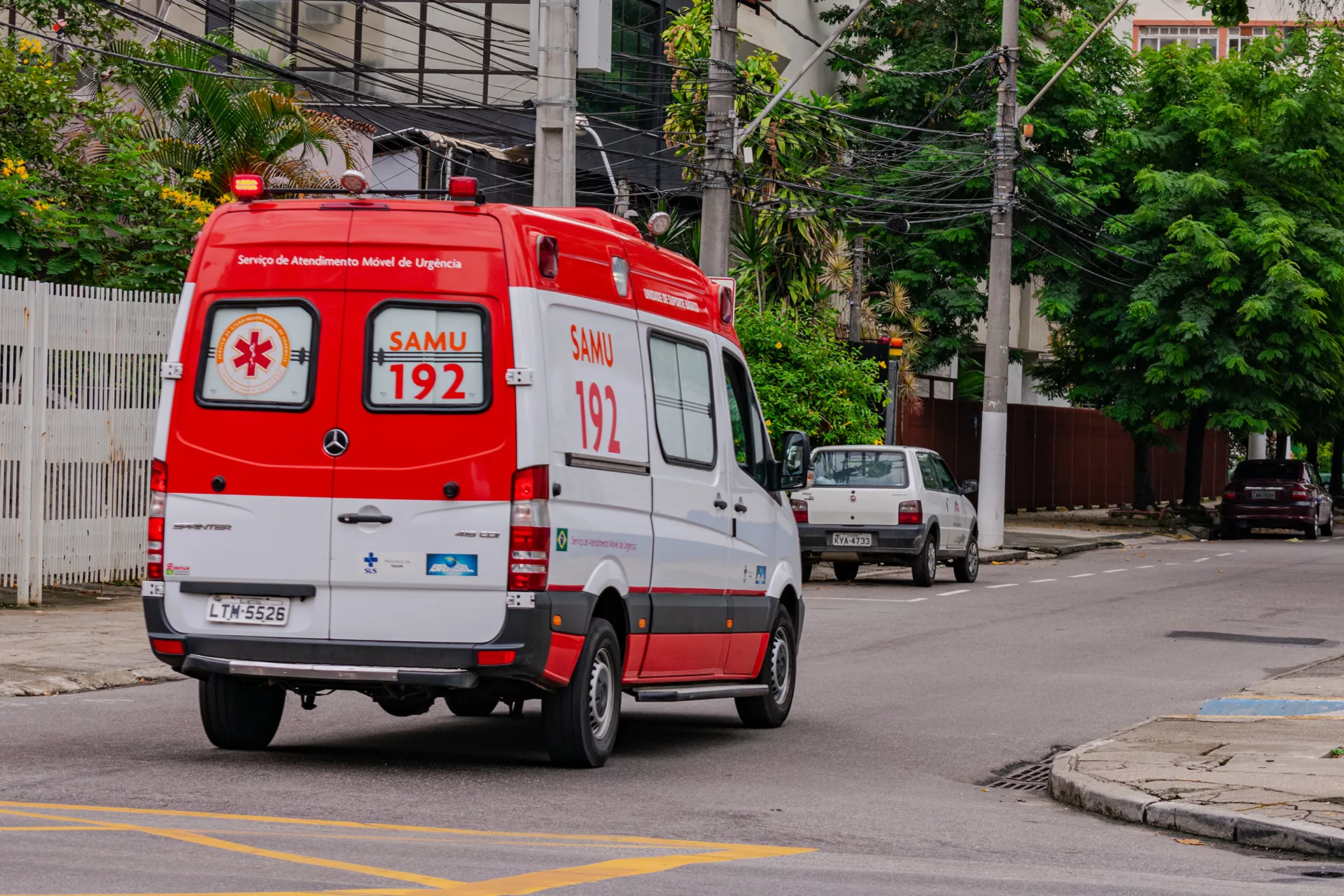 Mulher fica ferida após ser atropelada na Avenida Visconde de Taunay, em Ponta Grossa