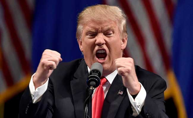 Trump se irrita ao ser questionado sobre arma nuclear contra o Irã: