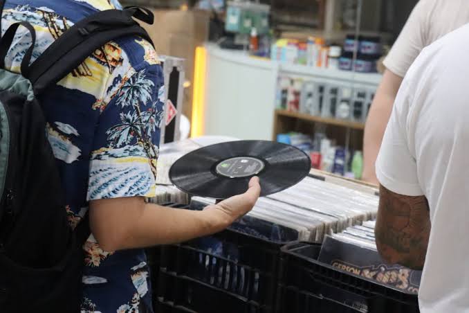 Feira de Vinil reúne LPs, CDs e raridades neste fim de semana em Ponta Grossa