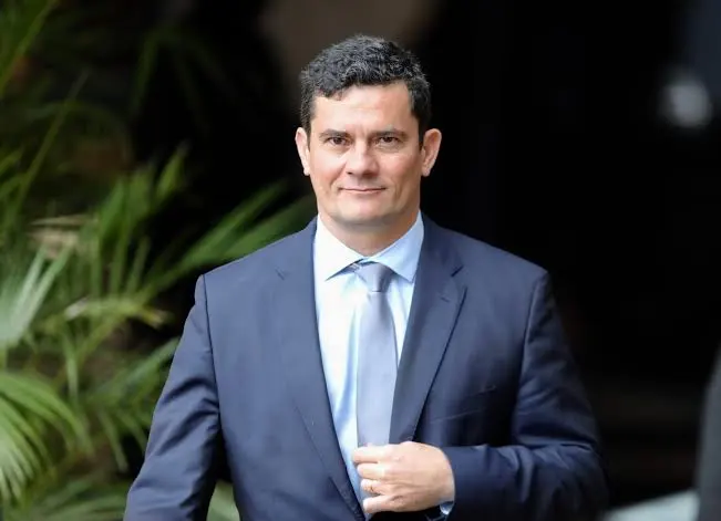 Moro lidera disputa pelo Governo do Paraná com 45%; Requião Filho tem 24% e Sandro Alex, 17,5%