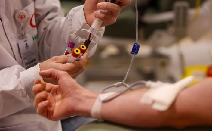 Testemunhas de Jeová flexibilizam regras sobre doação e recebimento de sangue