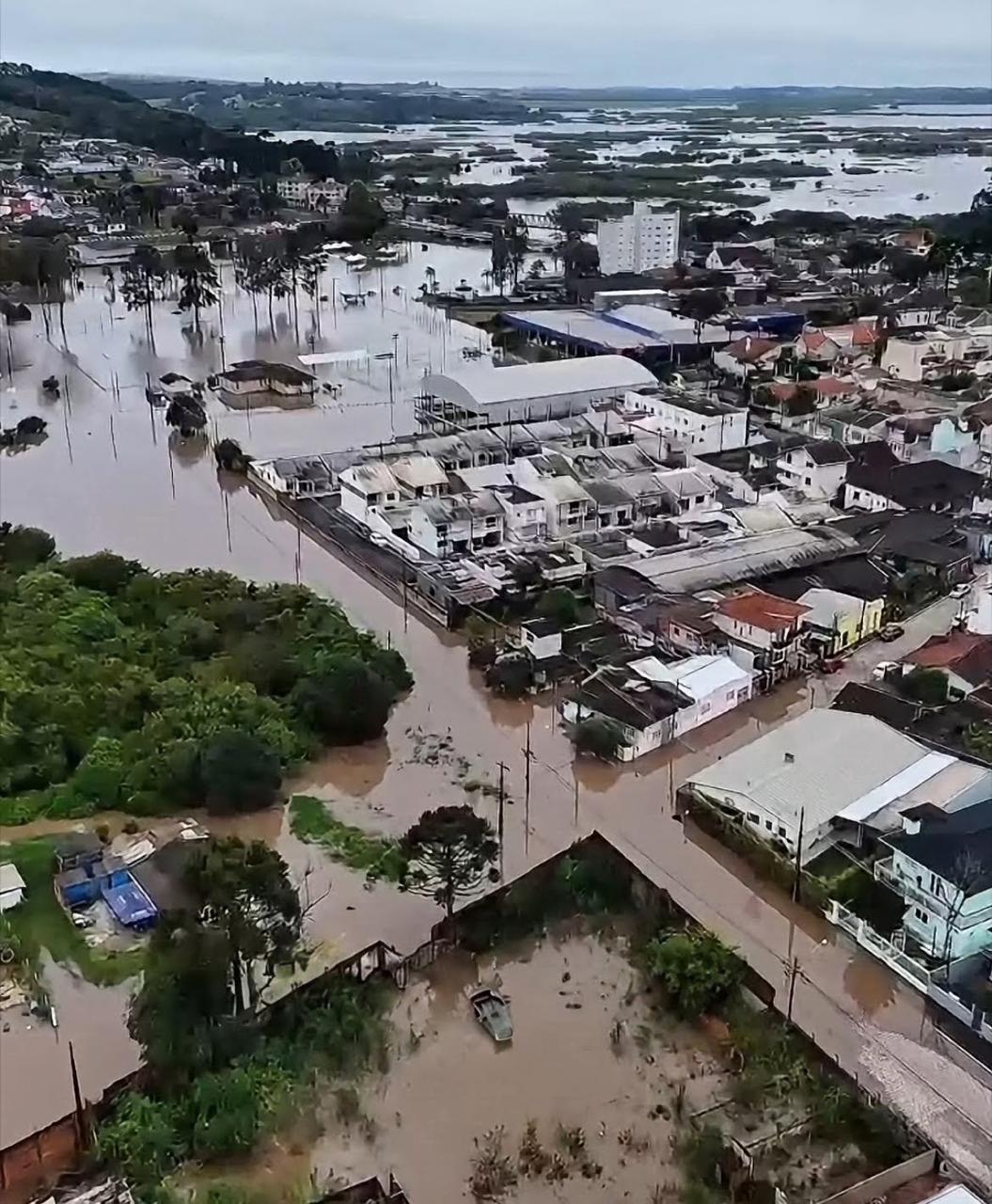 Chuvas já afetam 14,6 mil pessoas em 60 cidades do Paraná