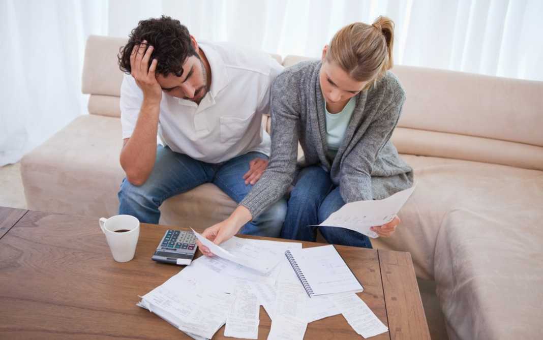 Inadimplência das famílias chega a 6% em agosto, aponta Banco Central
