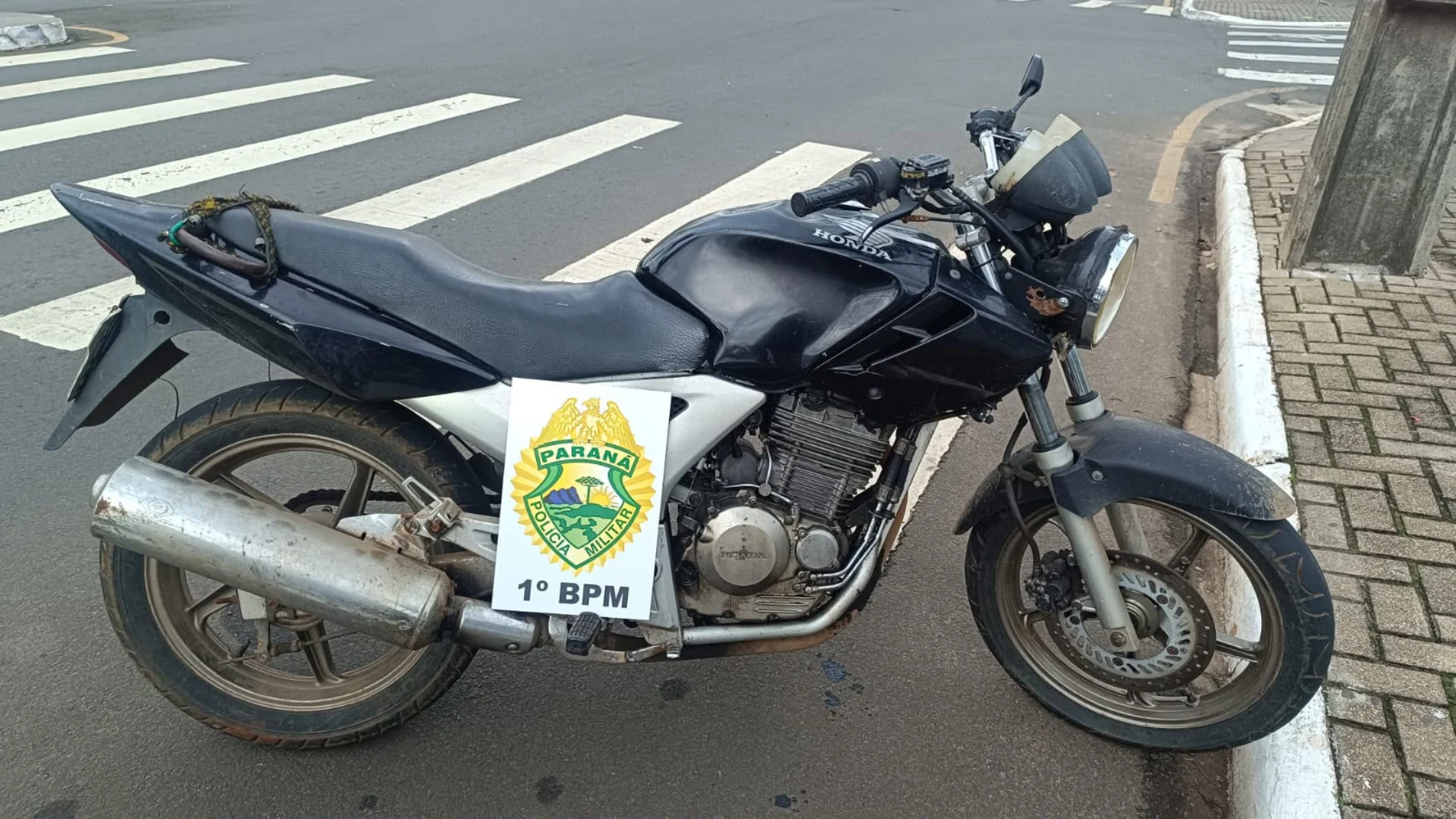 Moto com mais de R$ 146 mil em débitos é apreendida pela PM em Ponta Grossa