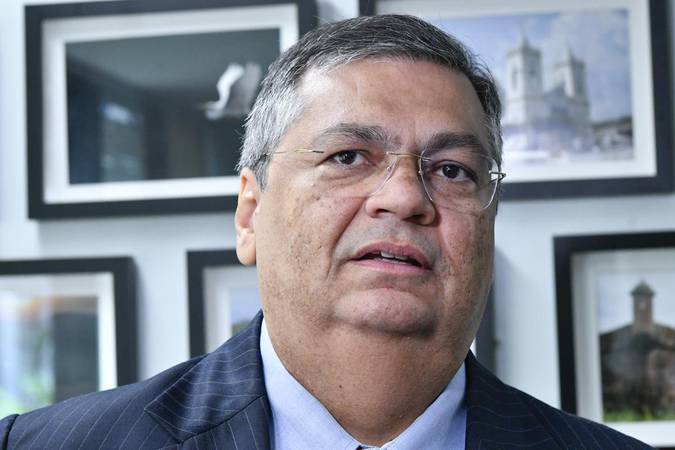Dino determina reintegração de diretor-geral da PF, Andrei Rodrigues