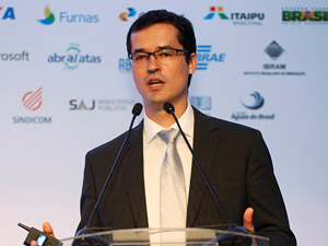 TRE-PR determina que Deltan Dallagnol desative Instagram ou retire propaganda eleitoral